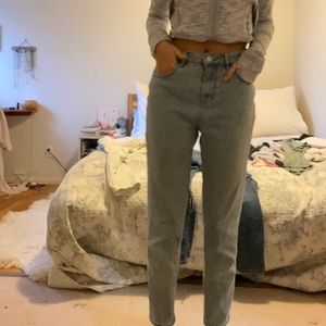 Light wash high wasted pacsun mom jeans